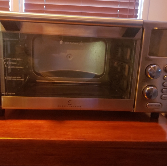 Emeril Lagasse 9 in 1 Power Air Fryer Oven 360